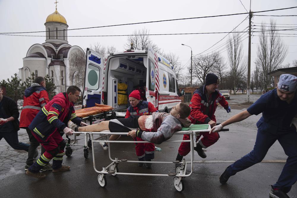 Forças russas intensificam ataques a áreas civis da Ucrânia