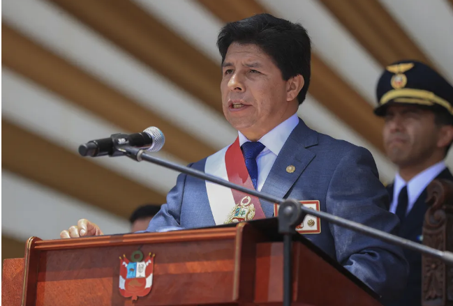 Presidente do Peru anuncia 'governo de exceção', dissolve Congresso e declara estado de emergência