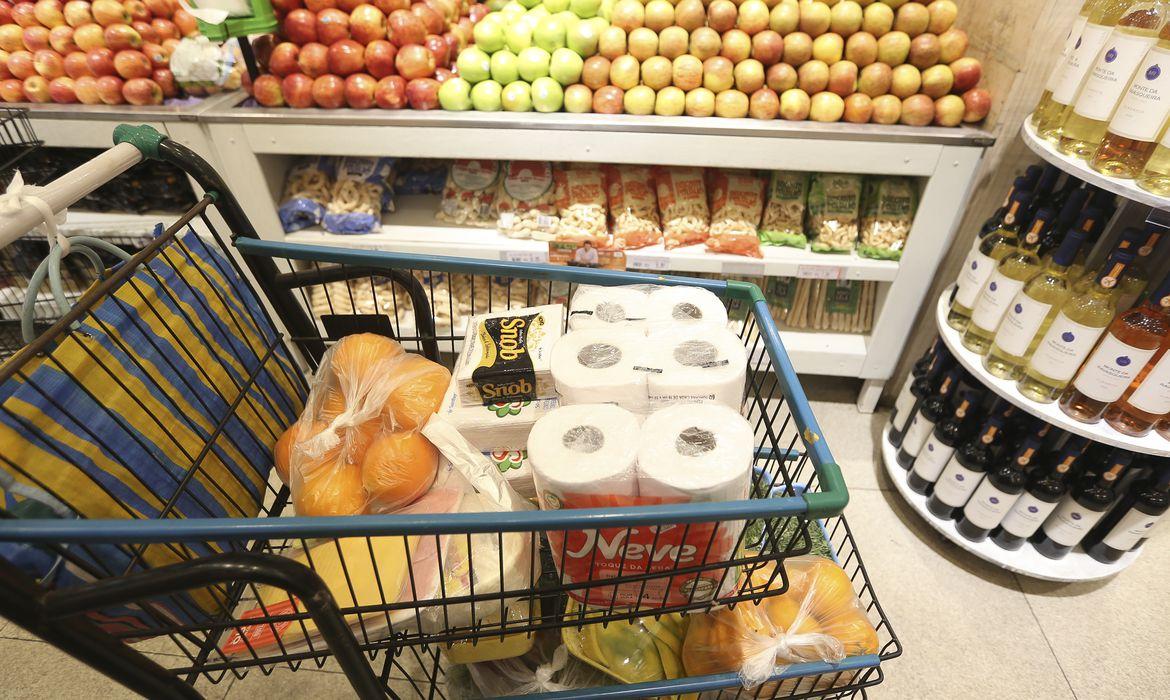 Projeto de lei busca melhorar qualidade e segurança dos produtos que chegam aos consumidores