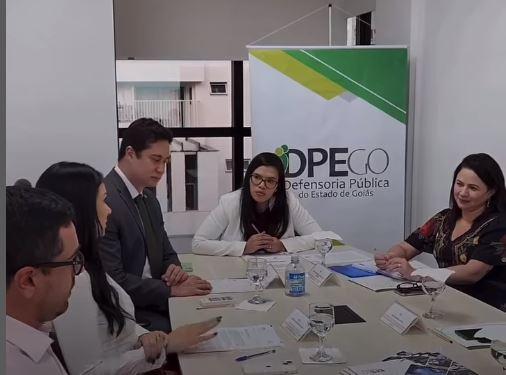 A Defensoria Pública do Estado de Goiás (DPE-GO) recebeu a secretária municipal Maria Yvelônia, de Goiânia