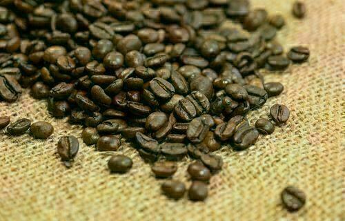 Preço do café arábica tem queda nesta sexta-feira (28)