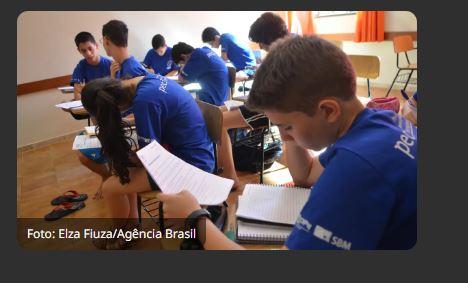 PÉ-DE-MEIA: estudantes nascidos entre setembro e outubro recebem benefício nesta terça-feira (2)