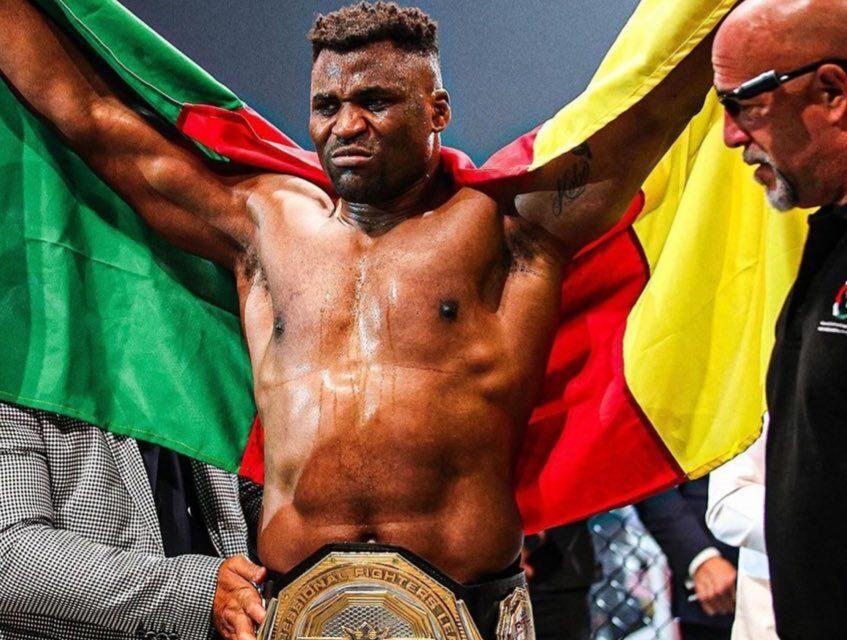 Francis Ngannou vence Renan Problema e conquista cinturão na Arábia Saudita