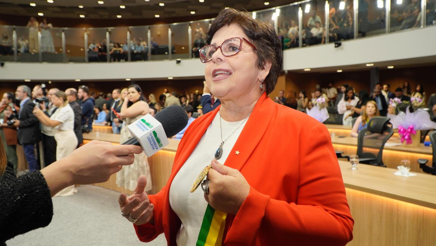 Bia de Lima comenta visita de Lula ao Japão e decisão do STF contra Bolsonaro