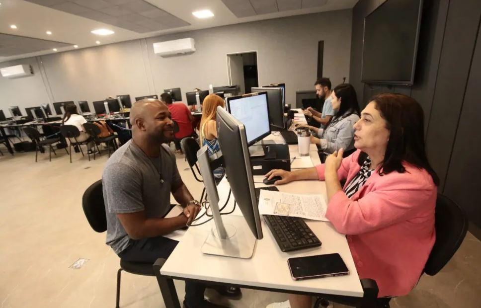 Nomeados mais 307 professores aprovados em concurso público