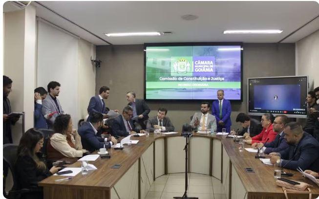 CCJ aprova aumento da taxa de fiscalização na conta de água e esgoto em Goiânia