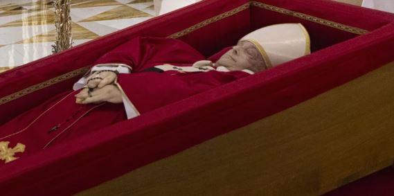Funeral do Papa Francisco será realizado no sábado, com visitação pública a partir de quarta-feira