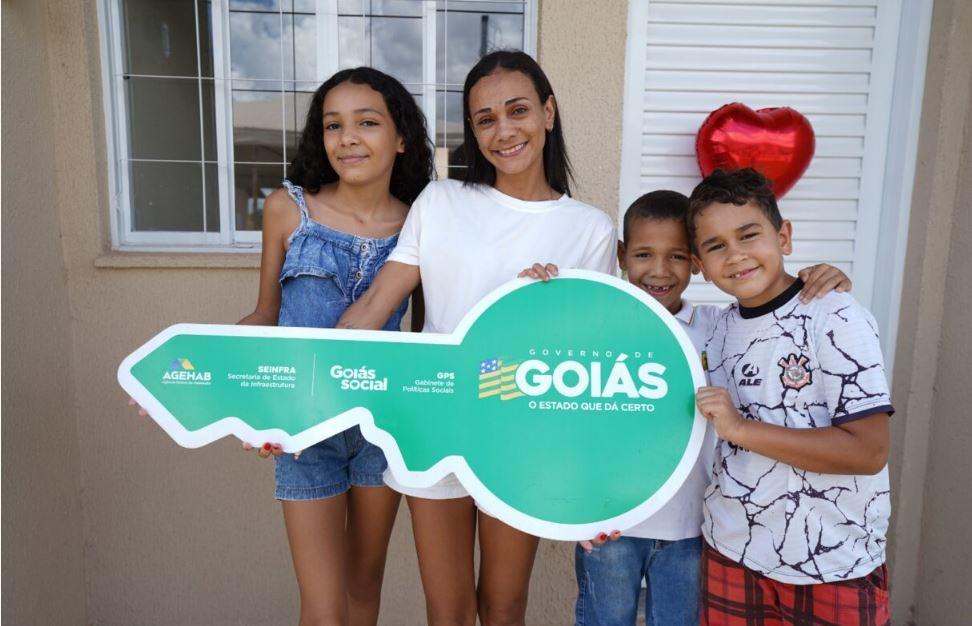 Mais de 4,2 mil casas a custo zero estão em construção em 83 municípios goianos