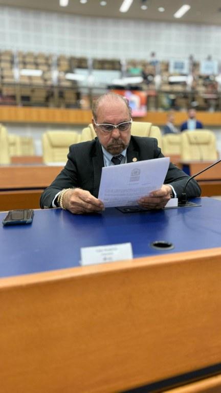 Vereador Tião Peixoto propõe isenção de tarifa da Área Azul para idosos e pessoas com deficiência em Goiânia