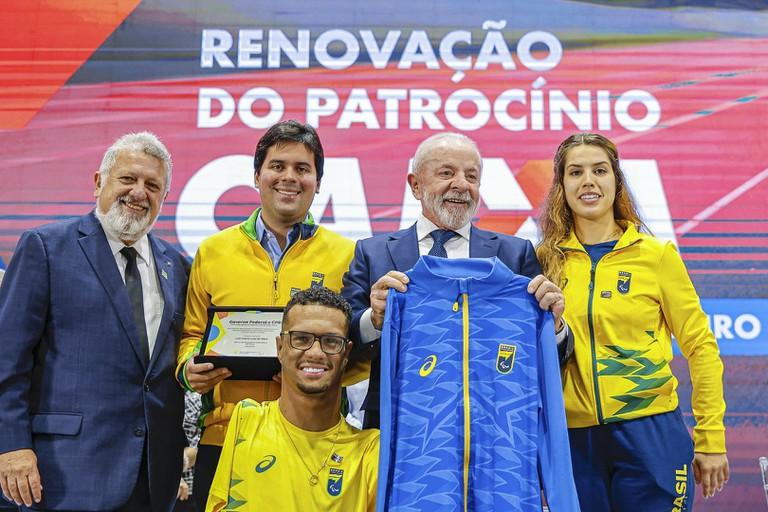 Lula: “Um país que não cuida dos seus atletas e do esporte nunca vai ser motivo de orgulho para seu povo”