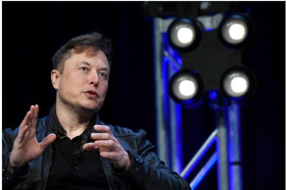 Elon Musk recua na ameaça de retirar a nave Dragon da órbita da Terra