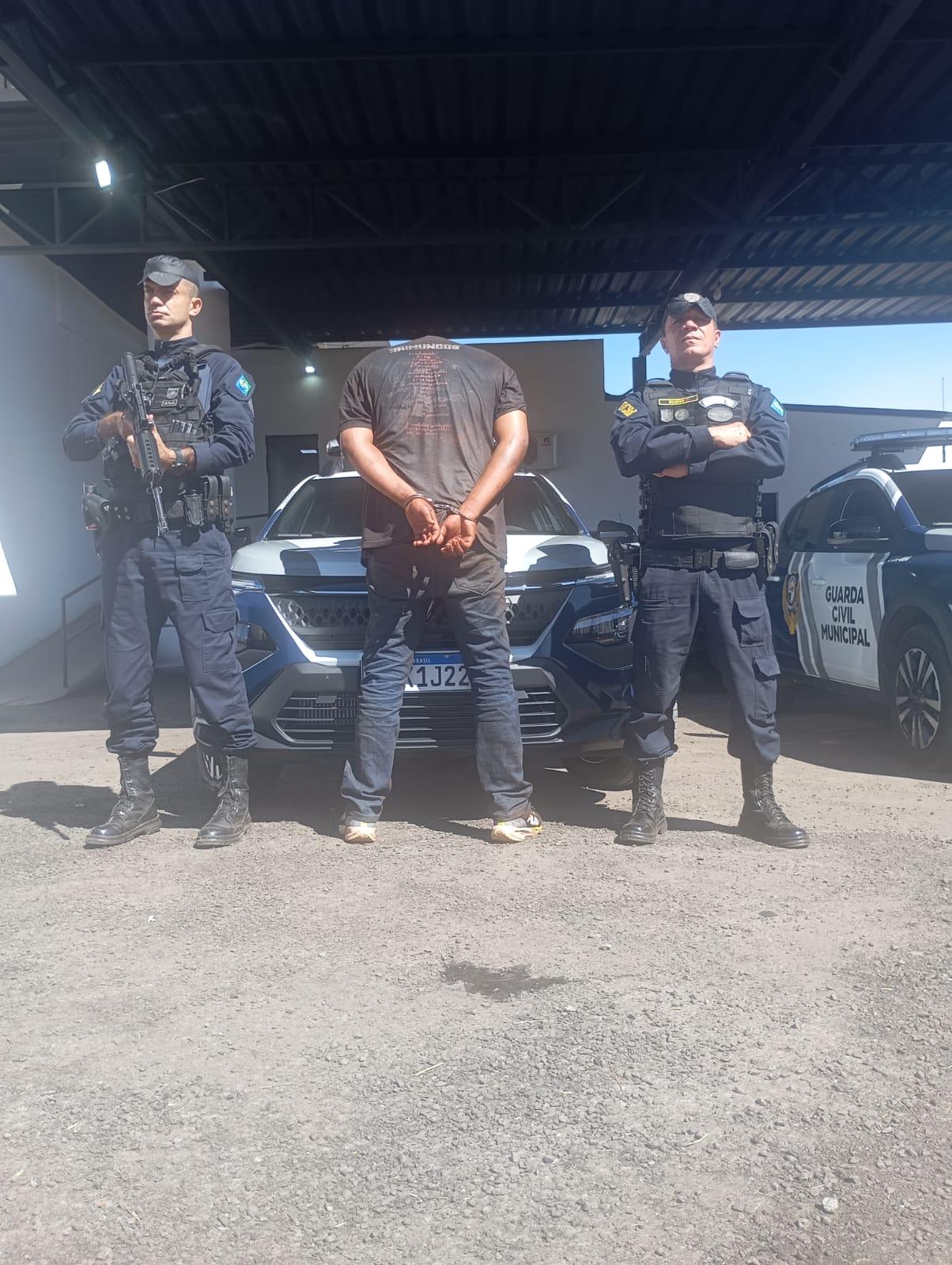 Guarda Municipal atua em caso de violência doméstica e detém agressor em Senador Canedo