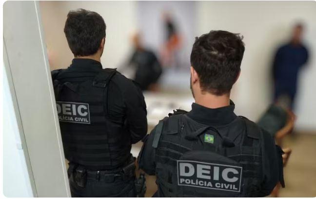 Operação mira servidora suspeita de desviar mais de R$ 400 mil da Prefeitura de Goiânia