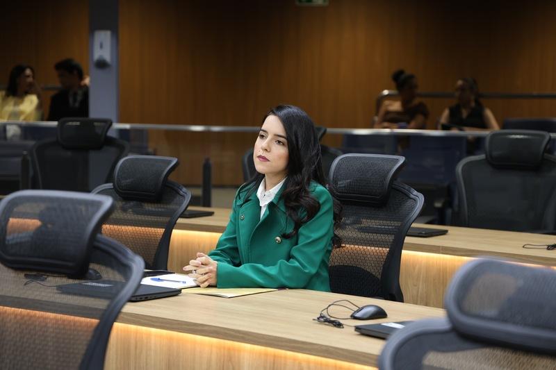 Delegada Fernanda cobra regularização no abastecimento de água em Formosa