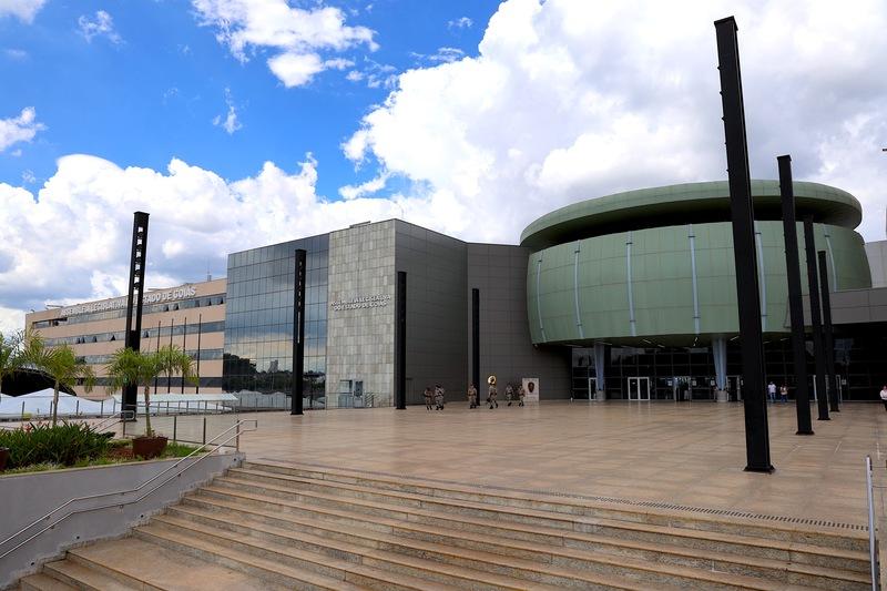 Presidente Bruno Peixoto anuncia FGV como banca vencedora para a realização do concurso da Assembleia Legislativa de Goiás