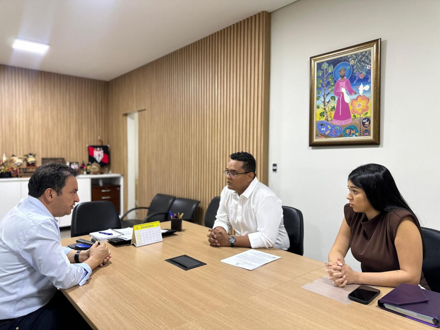 Secretaria do Entorno articula realização de feirões do emprego em parceria com a Secretaria da Retomada