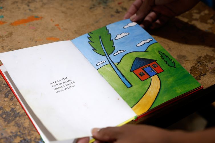 Ler ensina empatia a crianças, diz presidente da Biblioteca Nacional