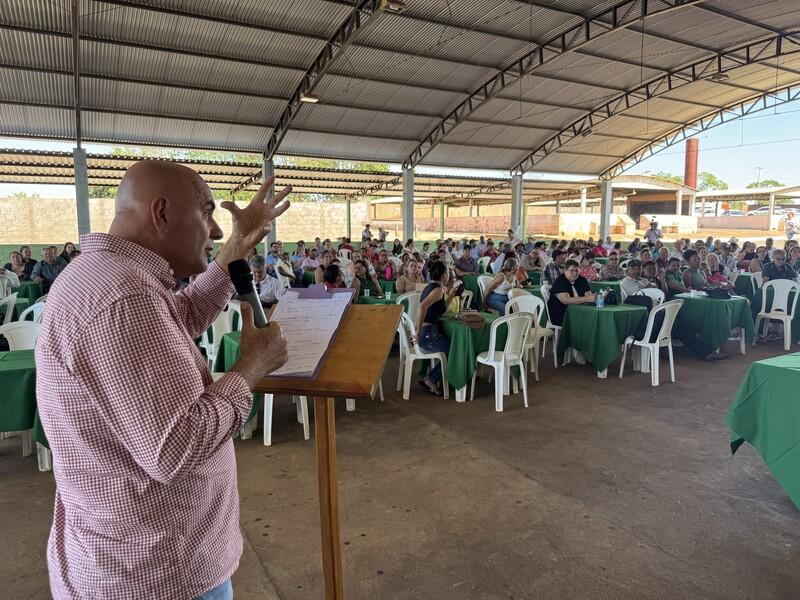 Paulo Cezar debate agricultura sustentável em Itarumã e Caçu