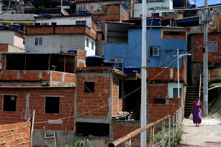 Pretos e pardos chefiam 3 de cada 4 lares em que se registrou fome