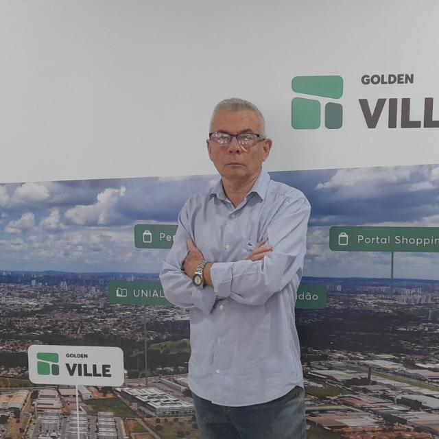 Setor imobiliário impulsiona mercado de trabalho para quem tem mais de 60 anos em Goiás