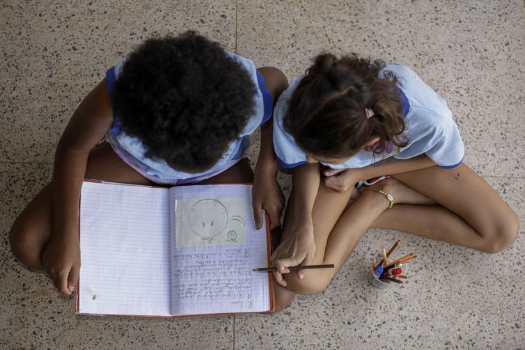 Uma em cada seis crianças de até 6 anos foi vítima de racismo no país