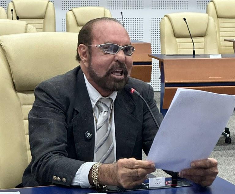 Vereador Tião Peixoto propõe criação do SAMU-PET em Goiânia