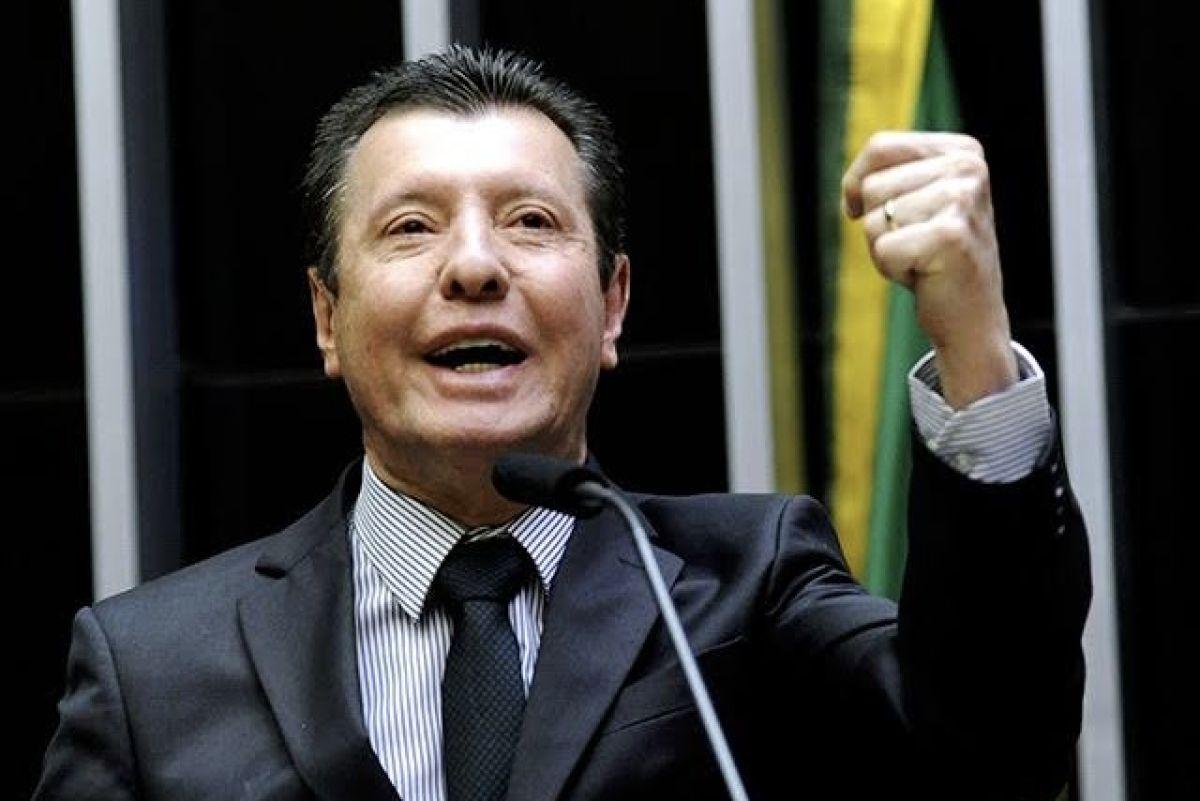 Comissão aprova projeto de José Nelto que reforça proteção de crianças e pets em apartamentos