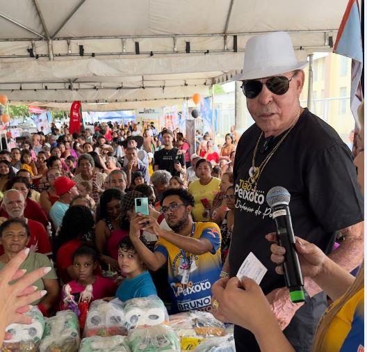 Gabinete Itinerante do vereador Tião Peixoto encerra edição 2025 com mais de 8 mil pessoas atendidas na Vila Isaura