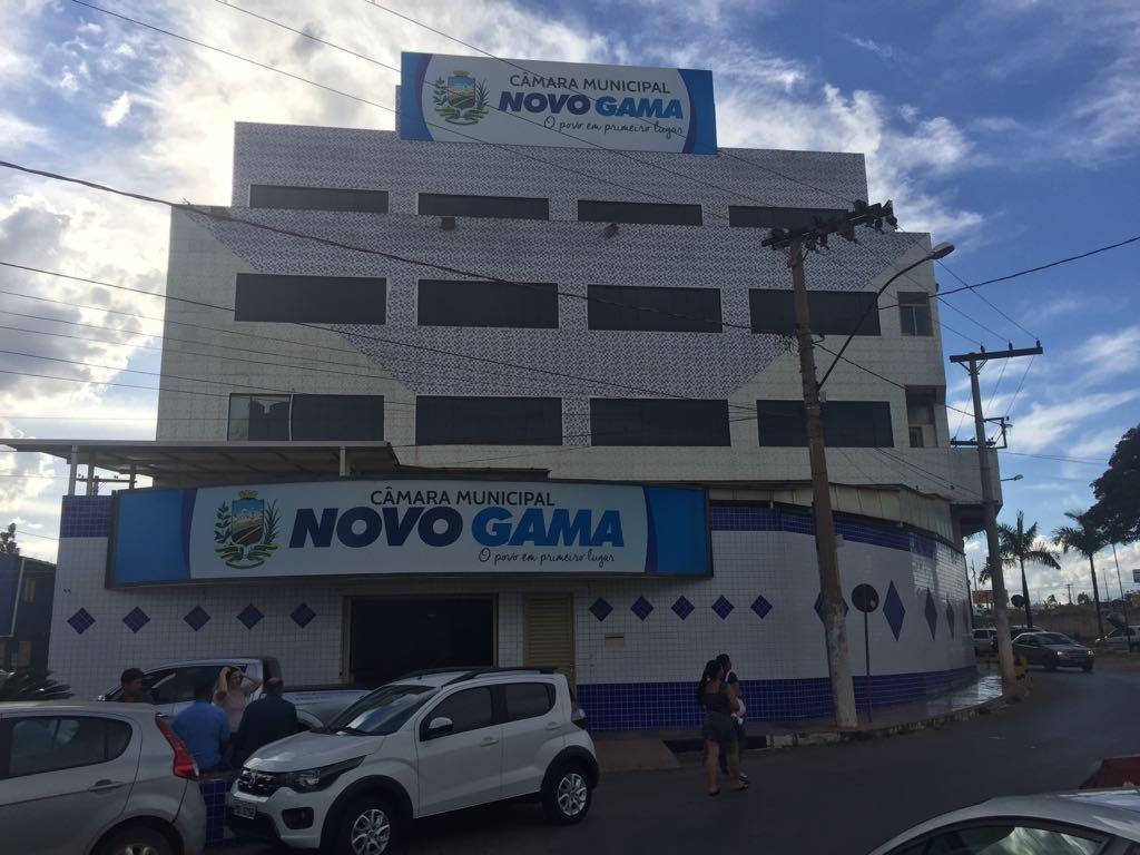 Justiça, por meio de ação popular, determina que Câmara de Vereadores de Novo Gama devolva 14 iPhones e que empresa restitua dinheiro aos cofres públicos