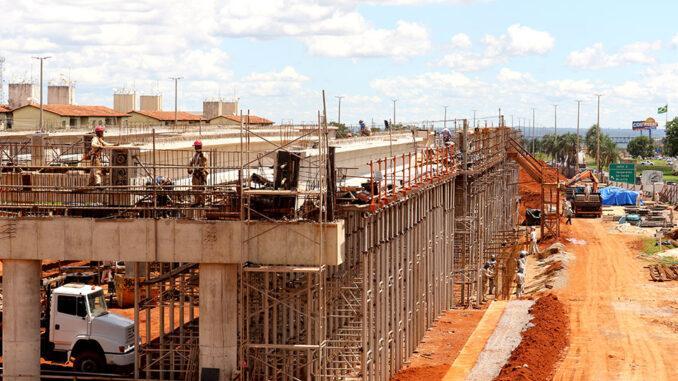 Viaduto da BR-040 em Valparaíso segue sem conclusão e sem transparência sobre valores já gastos