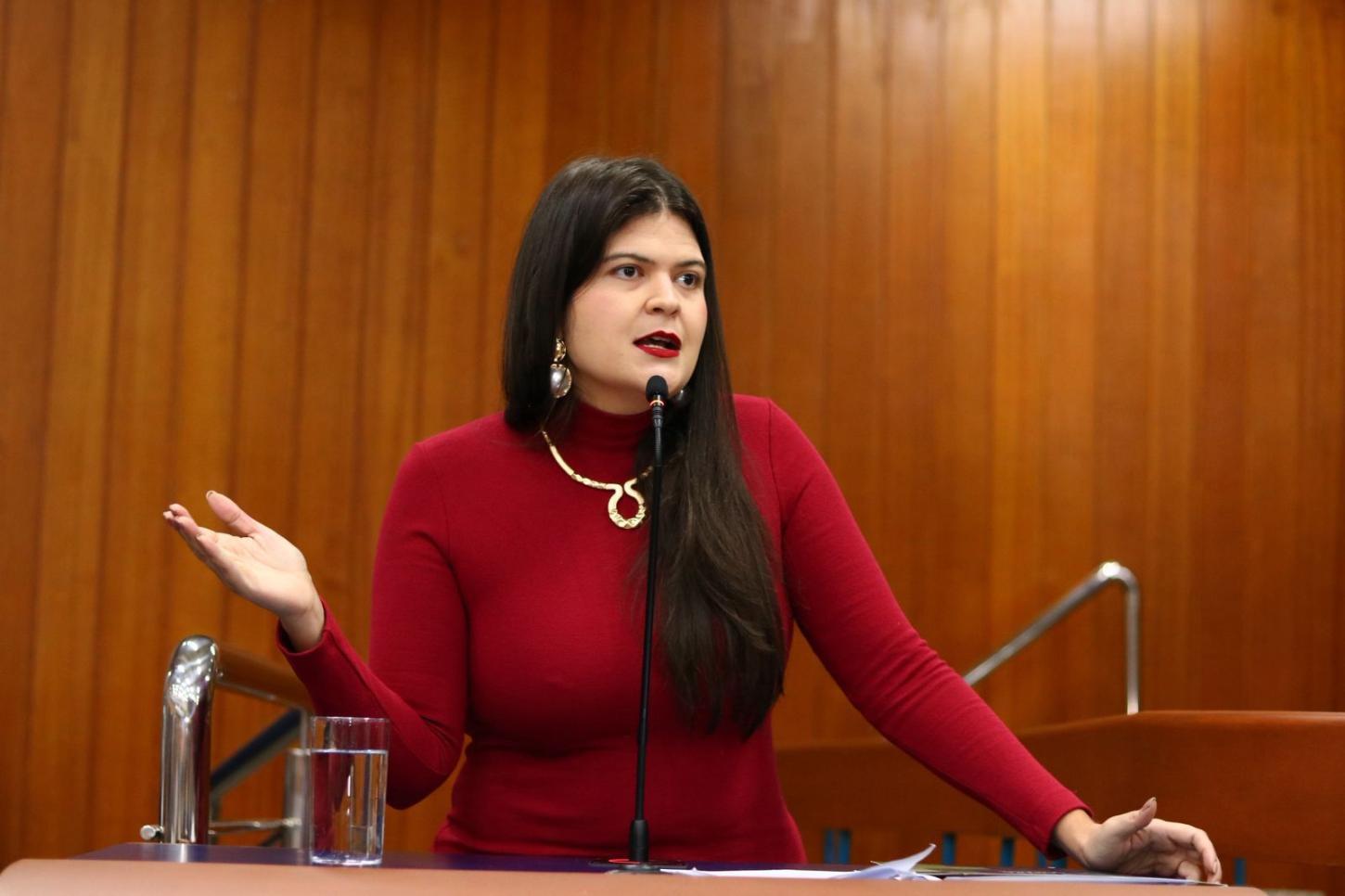 De vereadora à projeção estadual: Aava Santiago cresce em Goiás e pode disputar o Senado