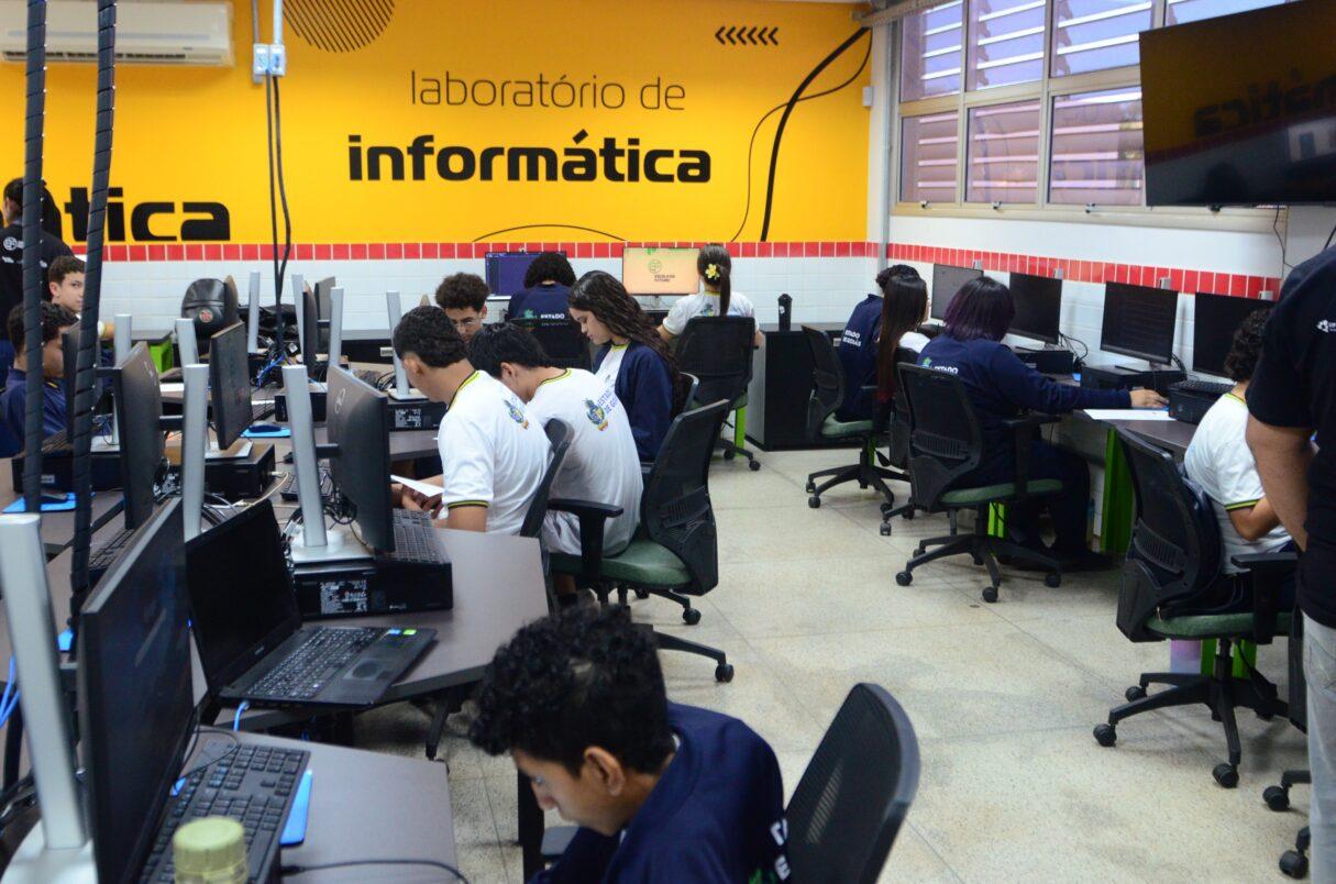 Escolas do Futuro abrem mais de 600 vagas para cursos técnicos de nível médio