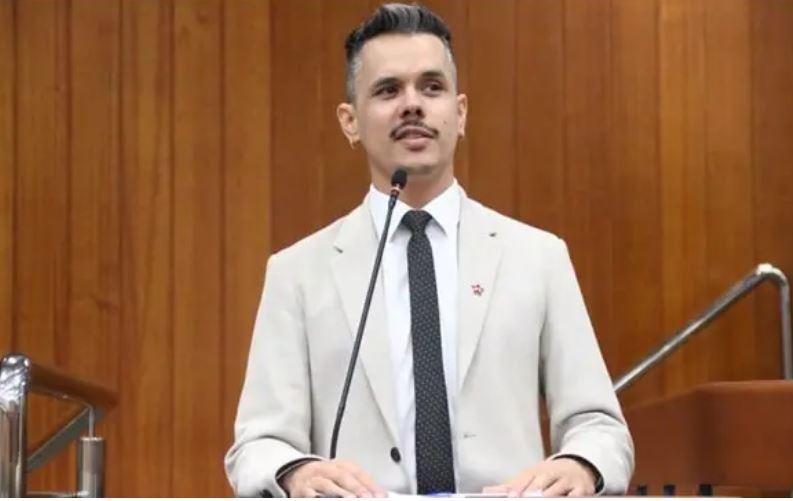 Fabrício Rosa se firma como voz da oposição em Goiânia e mira vaga na Alego em 2026