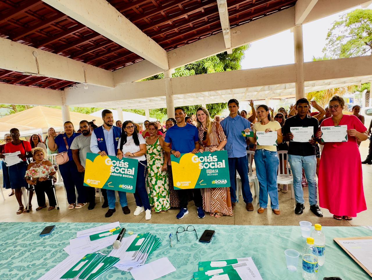Formatura do COTEC em Aragarças entrega certificados e mais de R$ 167 mil em investimentos aos concluintes