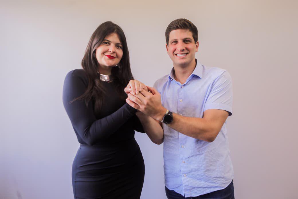 João Campos filia Aava Santiago ao PSB, que assume comando da sigla em Goiás e reposiciona projeto político para 2026