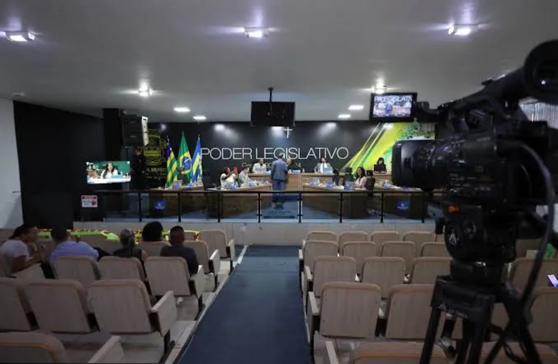 FRAUDE EM LICITAÇÃO LANÇA SOMBRA SOBRE O LEGISLATIVO MUNICIPAL DE VALPARAÍSO DE GOIÁS