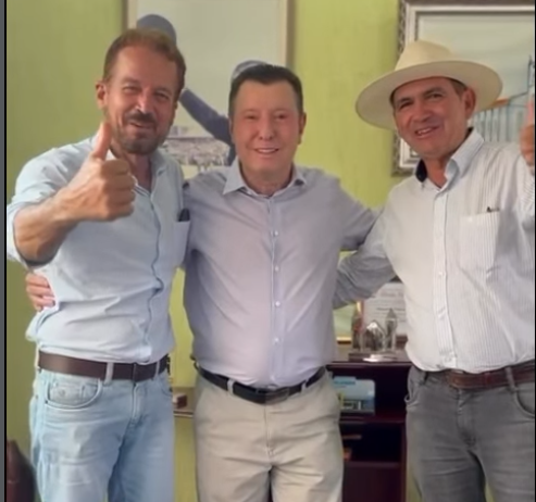 José Nelto atende prefeitos e anuncia benefício para Orizona