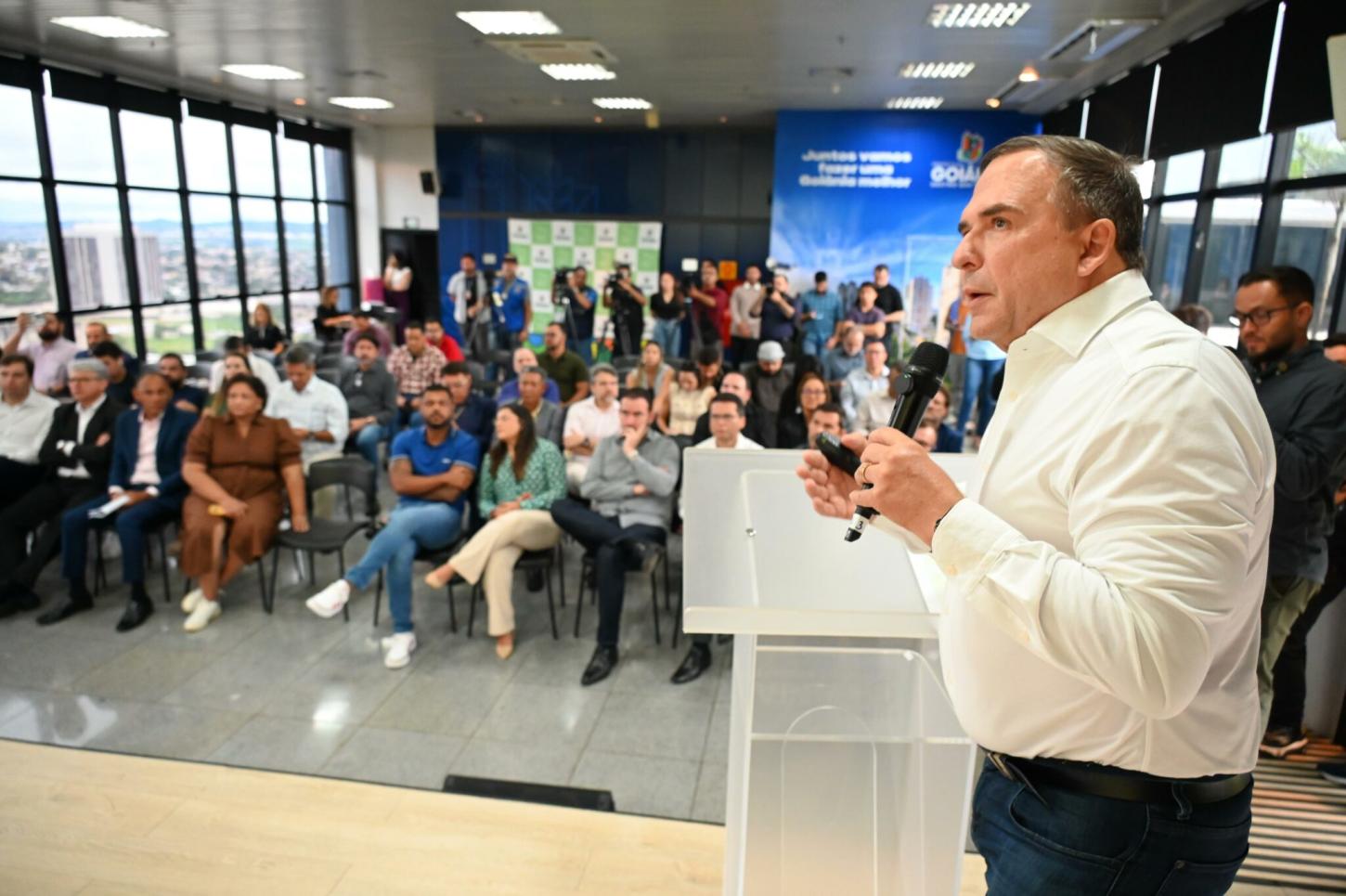 Mabel lança programa Obras Cidadãs para executar melhorias rápidas sugeridas pela população