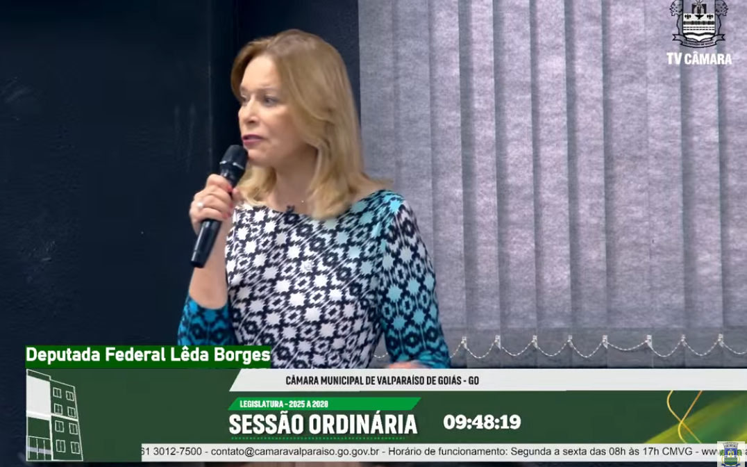 Deputada Lêda Borges participa de homenagem ao vice-governador Daniel Vilela na Câmara de Valparaíso de Goiás