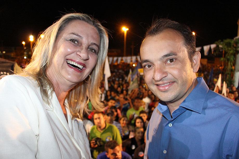 Dra. Zeli ou ex-prefeito Pábio Mossoró: quem vai representar Valparaíso na Alego em 2027?