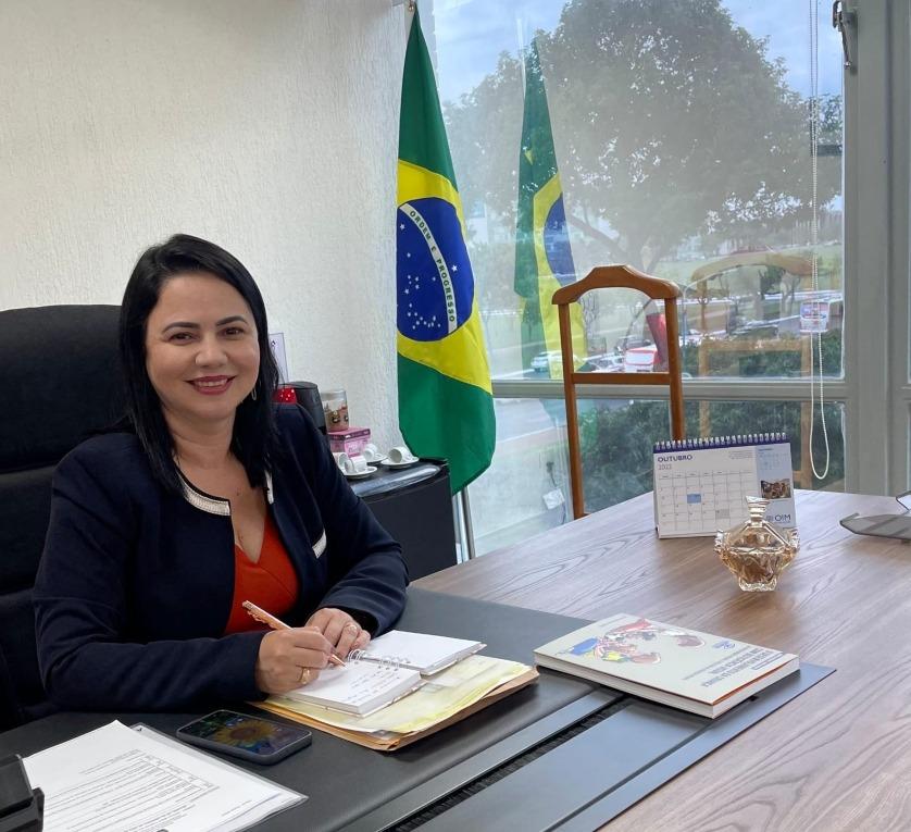 Pré-candidata a deputada federal em Goiás é alvo de busca e apreensão em investigação sobre organização criminosa