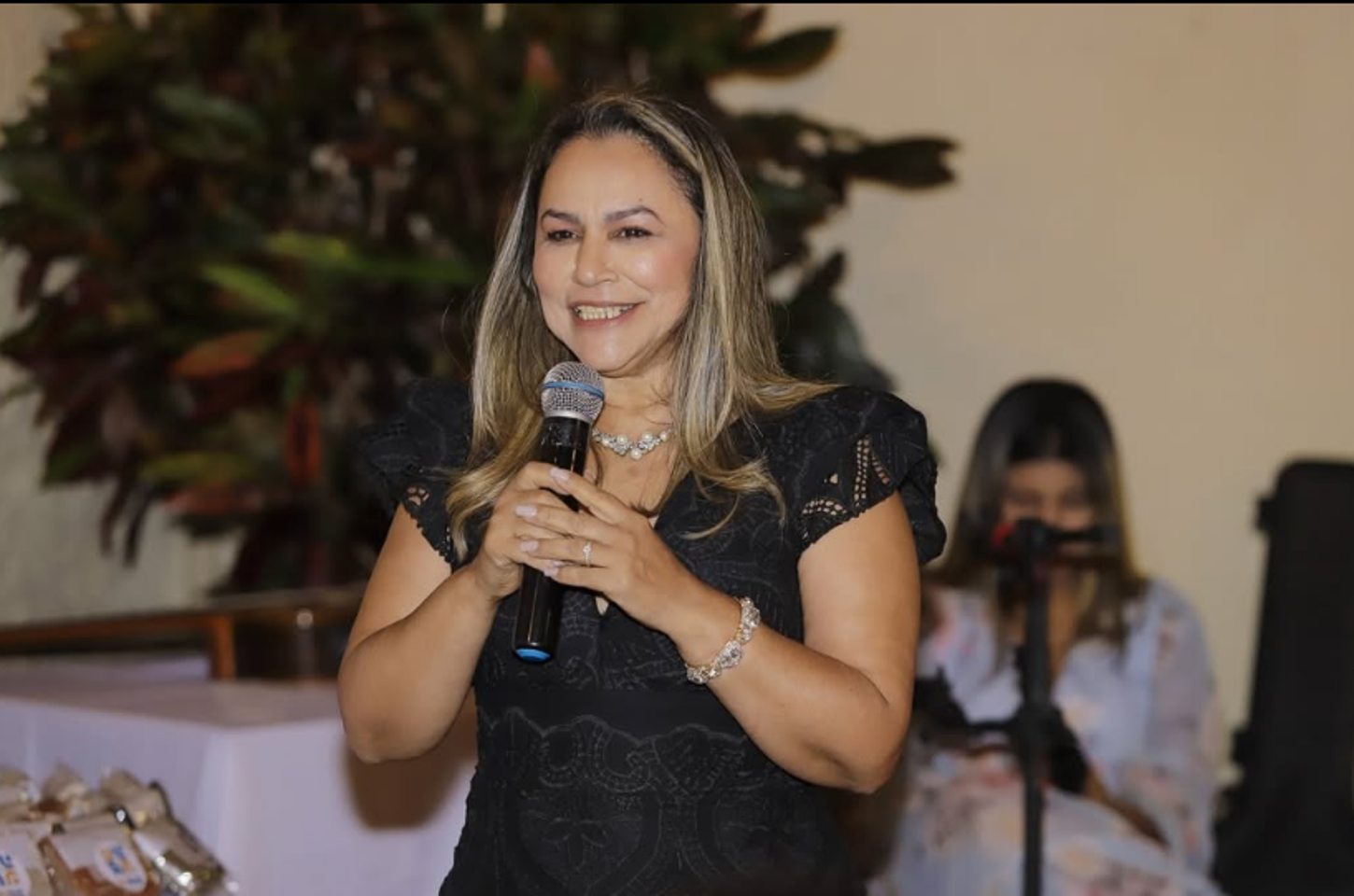Do social para a política: Joscilene Mangão avança rumo à Assembleia