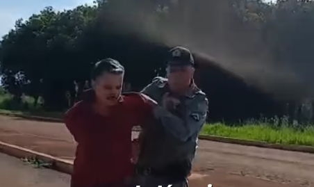 Vereador Fabrício Rosa é preso durante manifestação e caso levanta debate sobre abuso de autoridade em Goiás