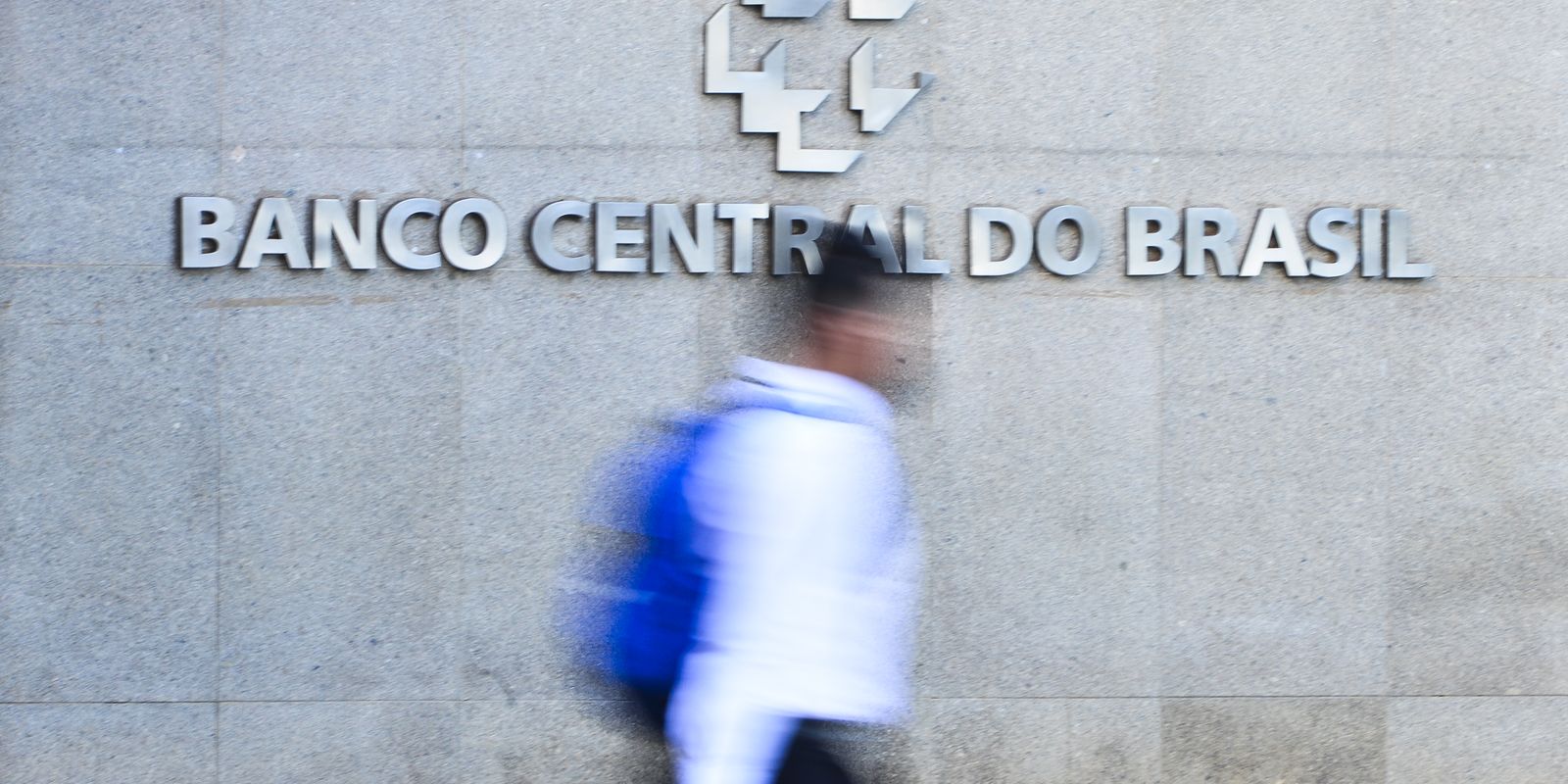 Mercado financeiro eleva previsão da inflação para 5,09% este ano