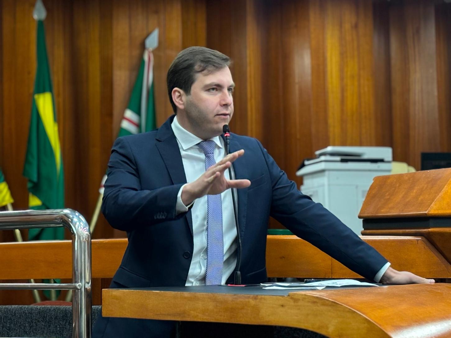 Kitão quer evitar golpes em anúncios de imóveis e veículos com identificação obrigatória