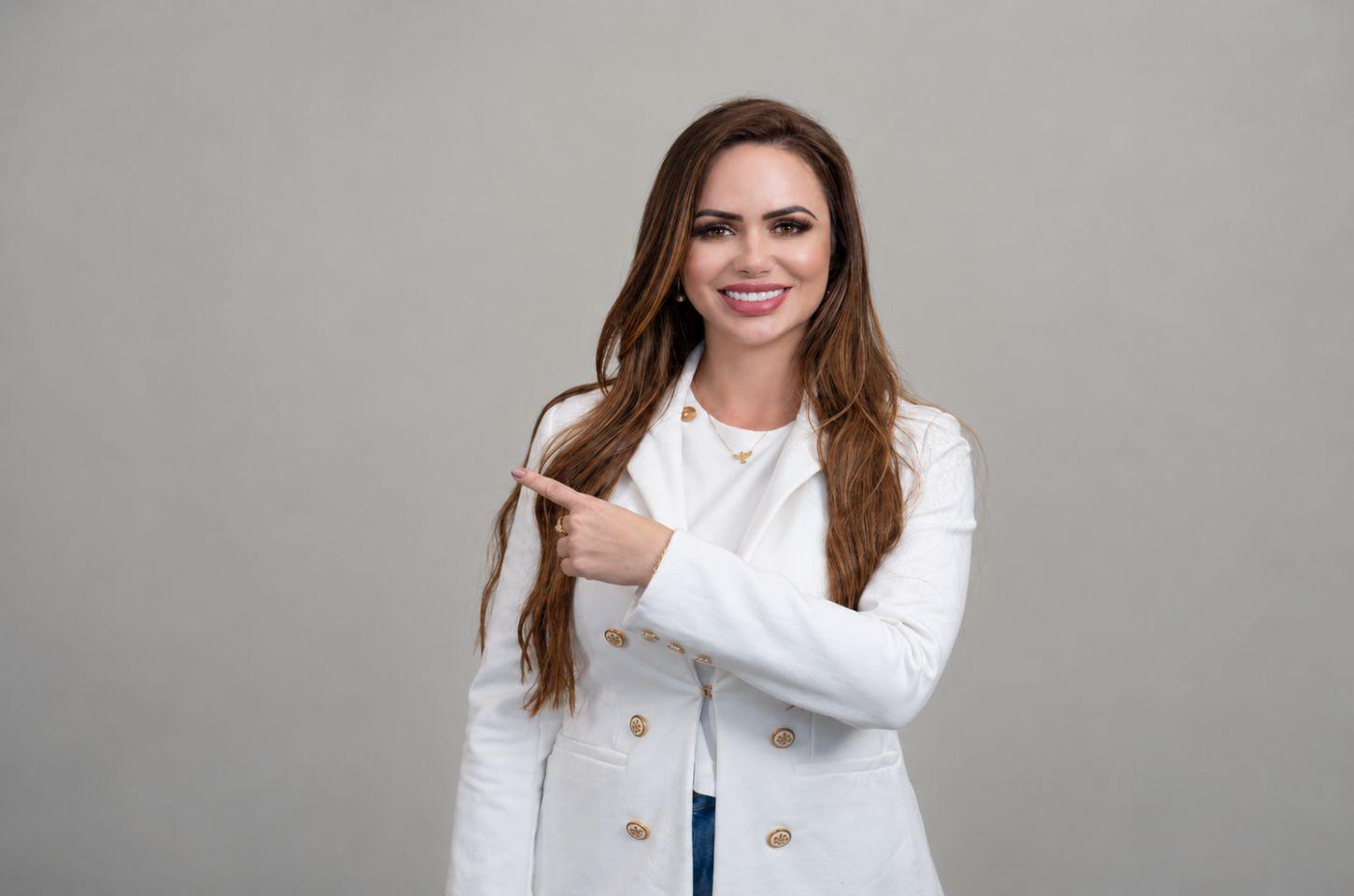 Após conquistar 7.973 votos para a Prefeitura de Nerópolis, Elisa da Saúde agora quer uma vaga na Assembleia Legislativa