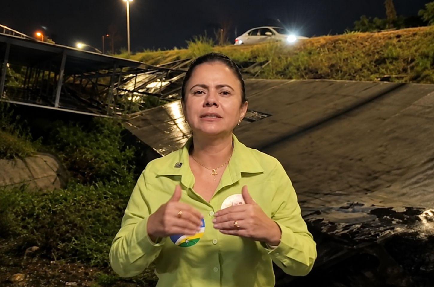 “Cadê os parlamentares?”: Maria Yvelônia cobra reação após alagamentos na BR-040 em Valparaíso