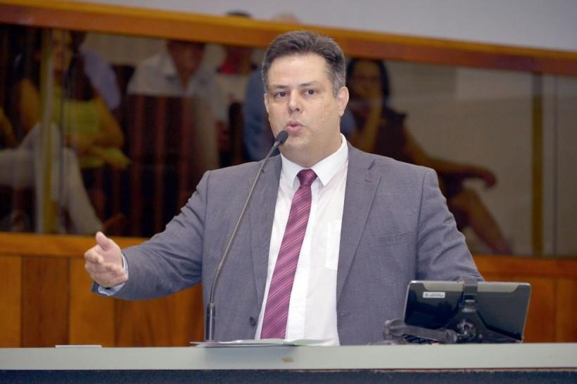 Eduardo Prado se destaca em pesquisa estadual e aparece à frente de 21 nomes para deputado em Goiás