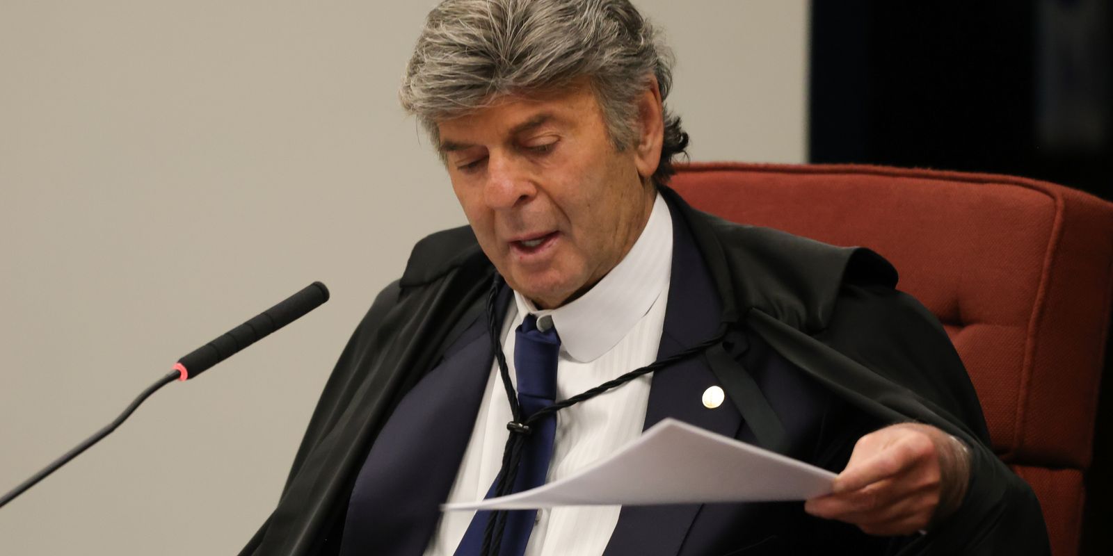Fux vai relatar ação sobre idas da esposa de Moraes ao Senado