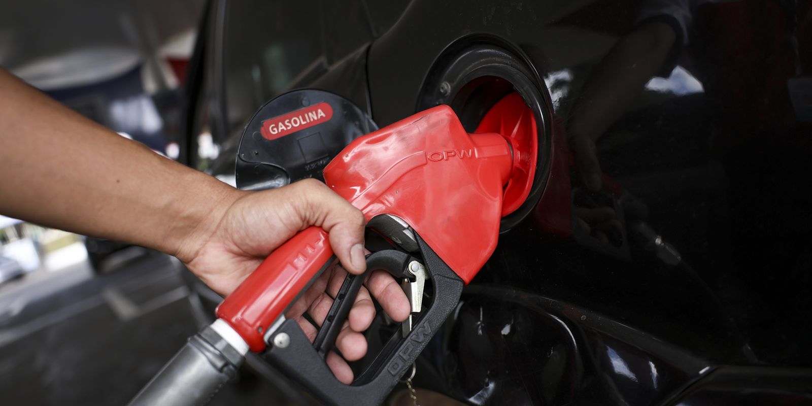 Nova lei aumenta penas para furto e roubo de combustíveis